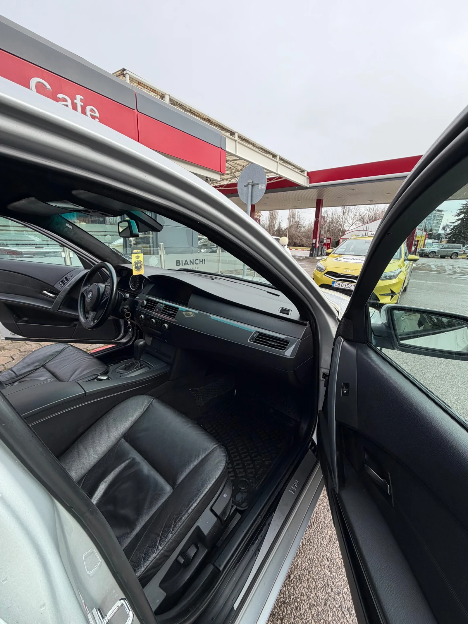 BMW 530, снимка 10 - Автомобили и джипове - 54577712