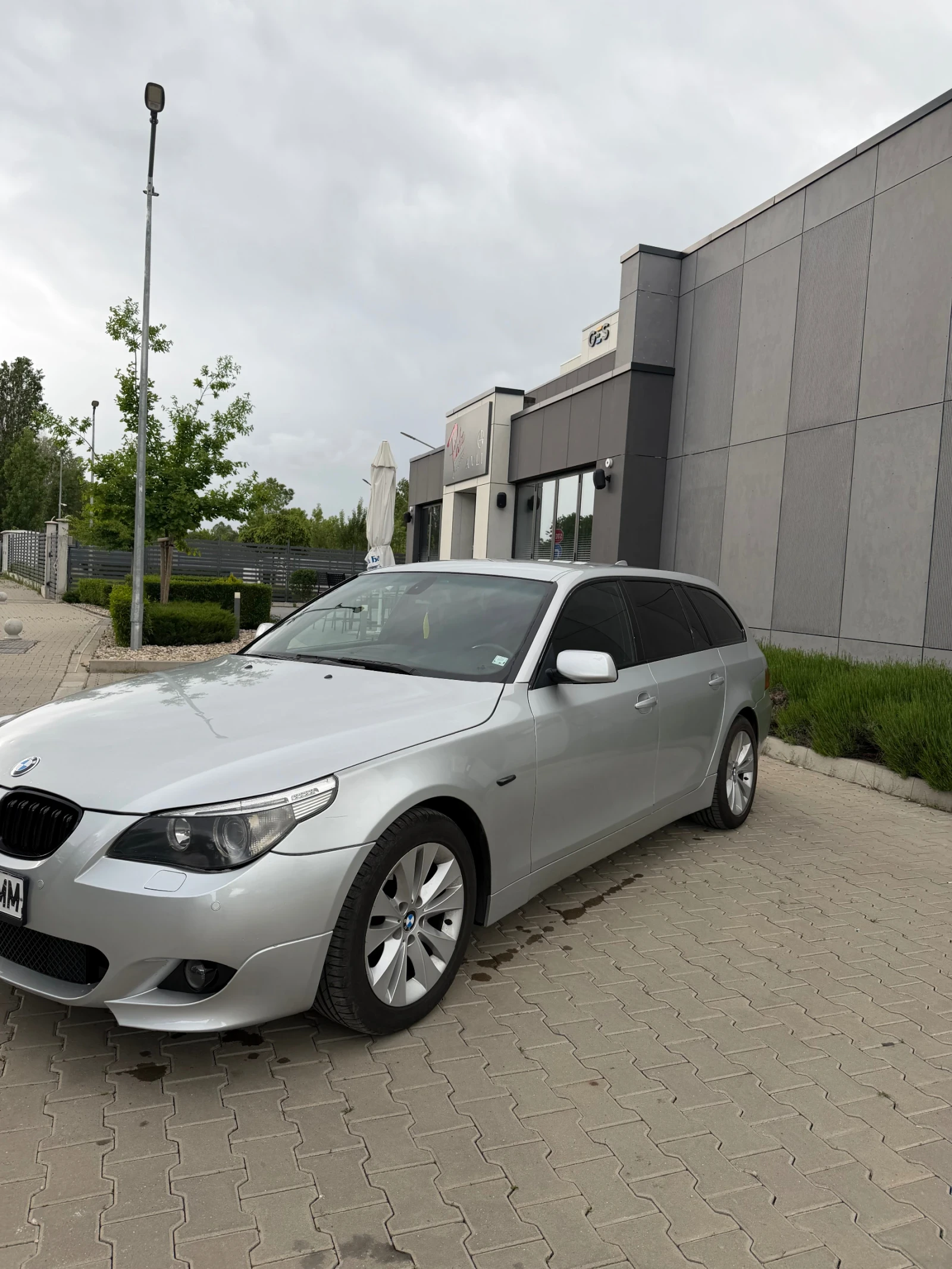 BMW 530, снимка 2 - Автомобили и джипове - 54577712