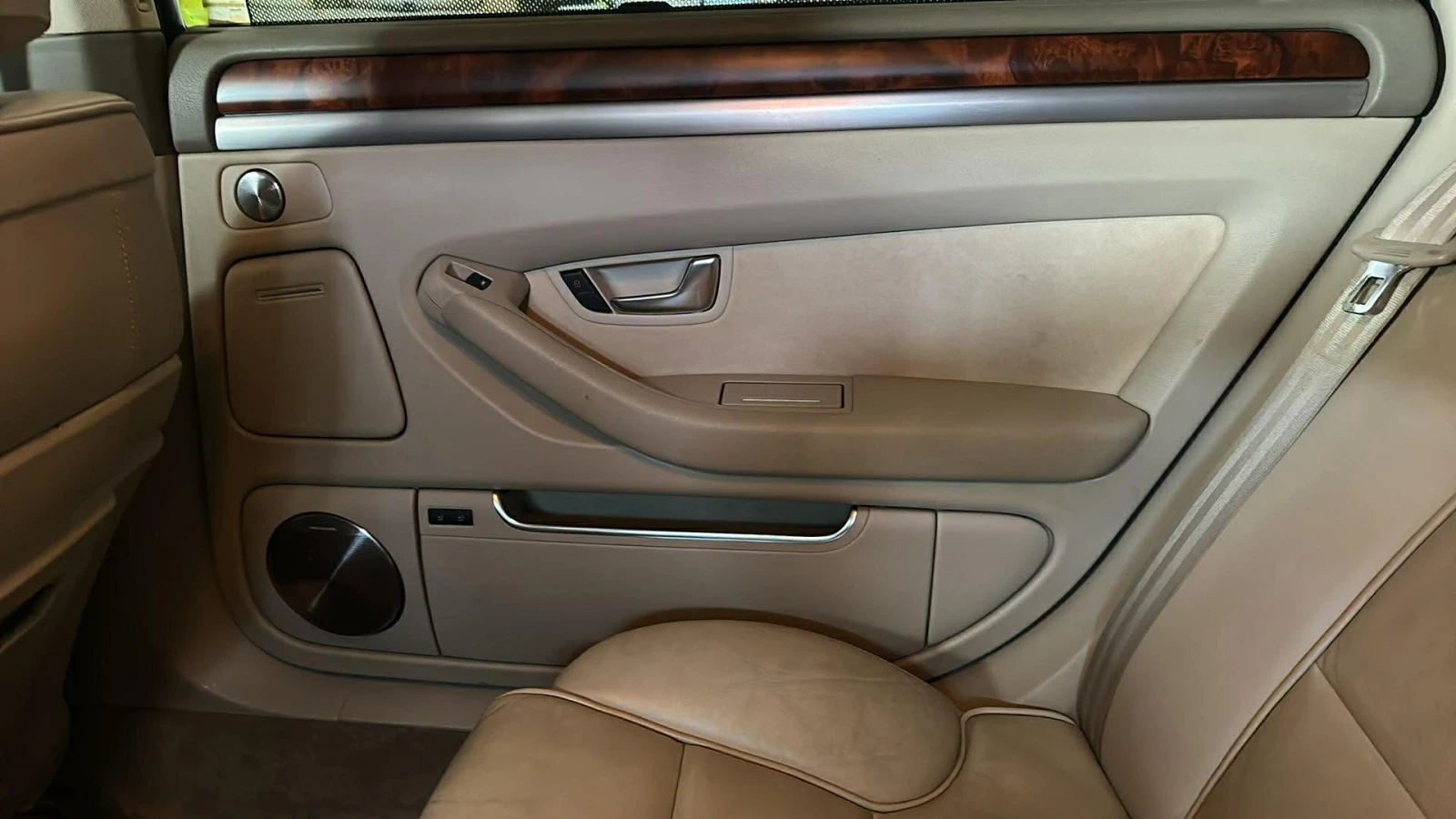 Audi A8, снимка 11 - Автомобили и джипове - 54667729