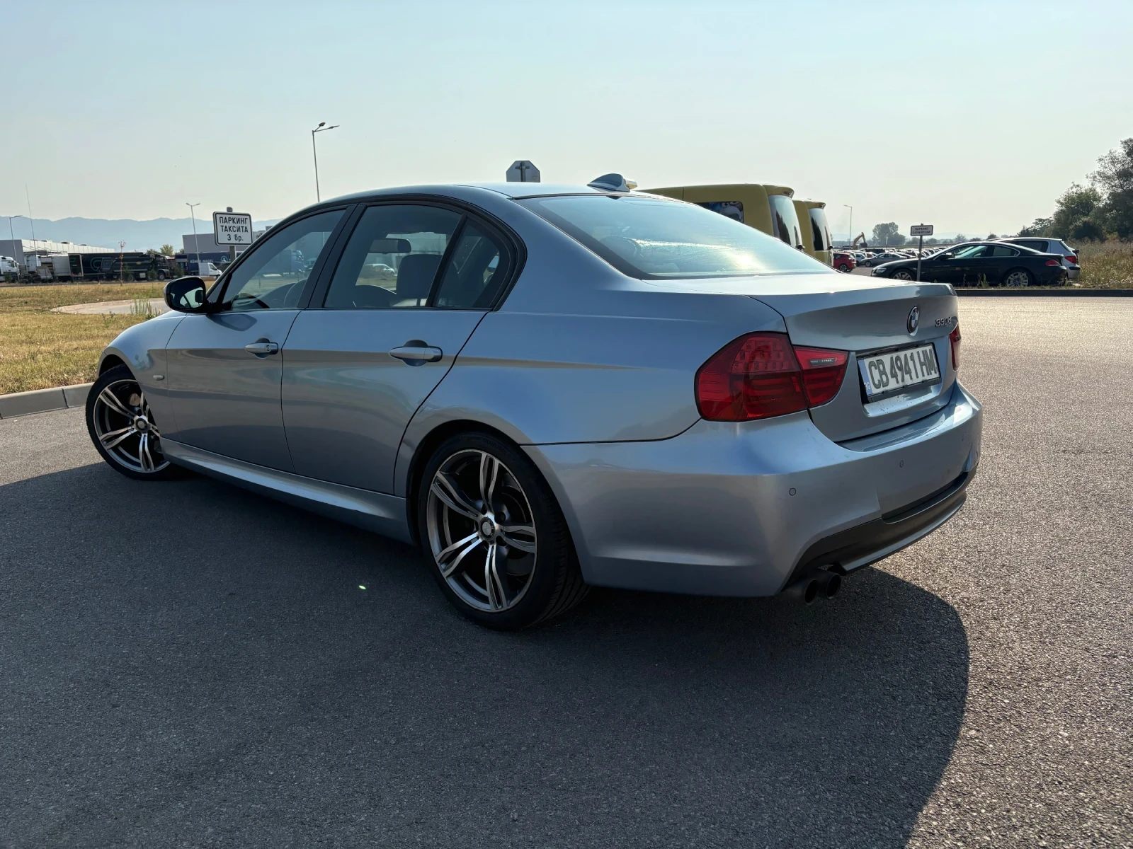 BMW 330, снимка 4 - Автомобили и джипове - 54878785