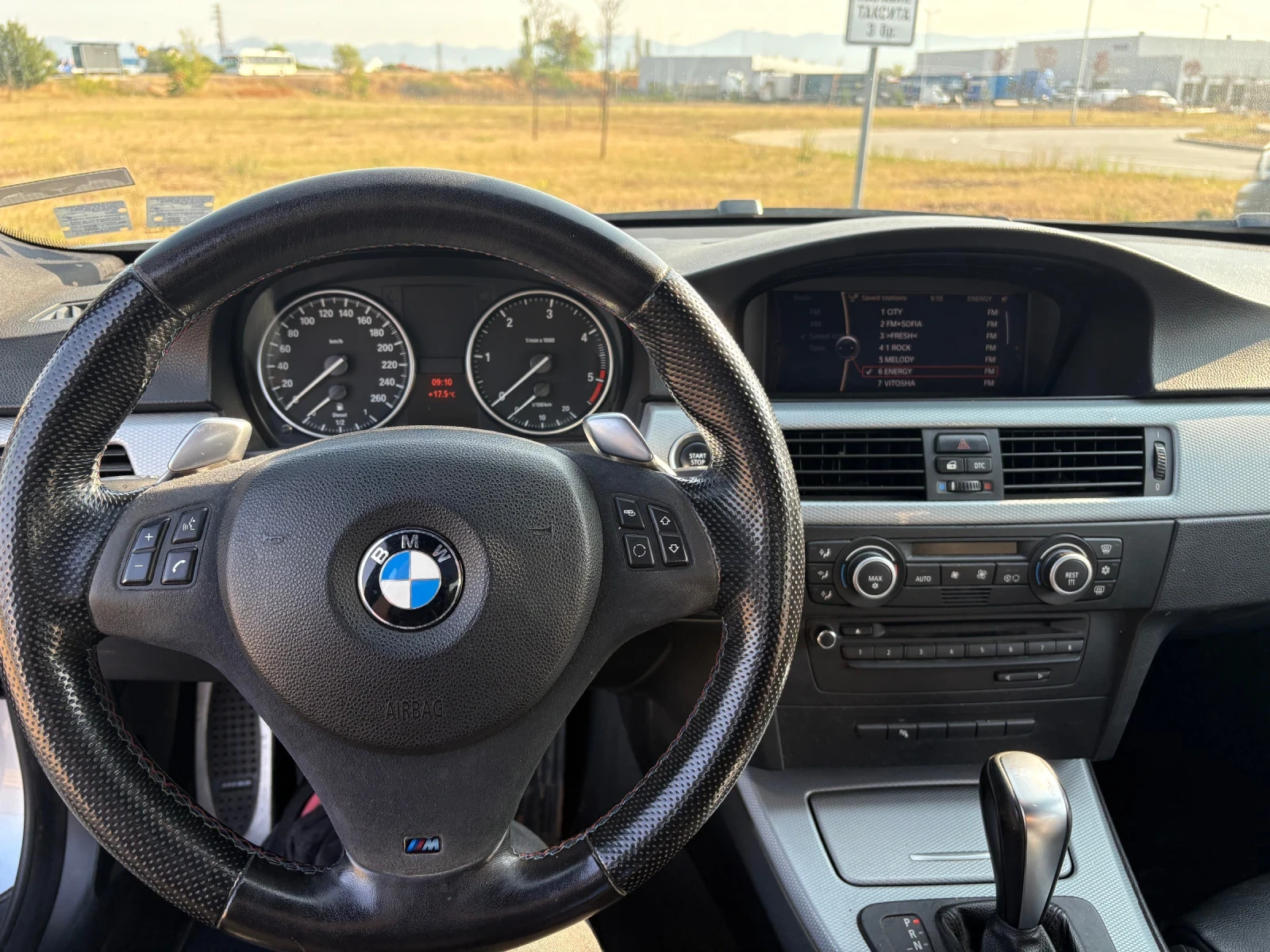 BMW 330, снимка 5 - Автомобили и джипове - 54878785