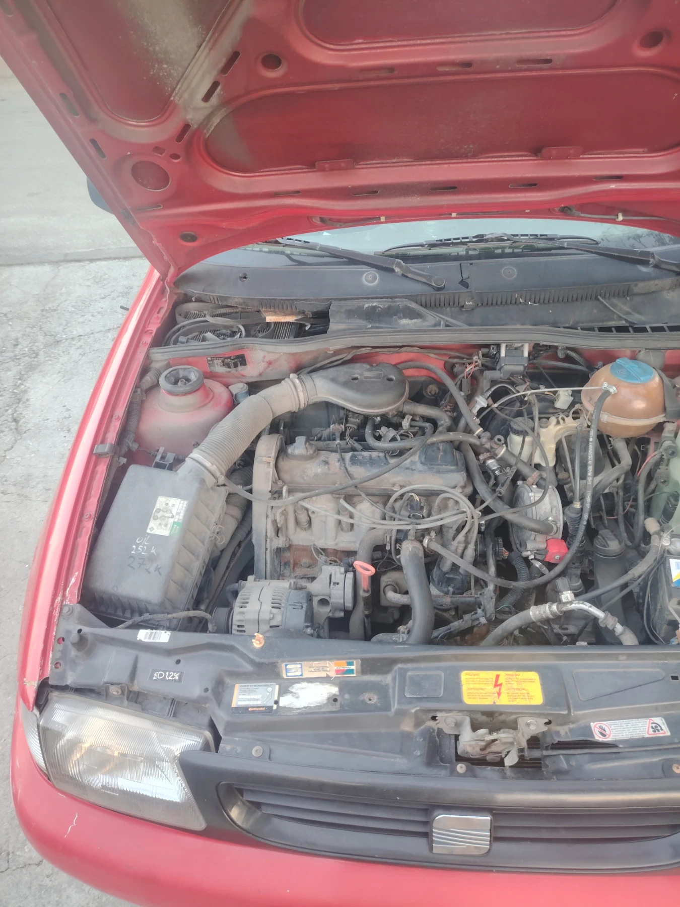 Seat Inka 1.6 газ/климатик, снимка 2 - Автомобили и джипове - 55094371