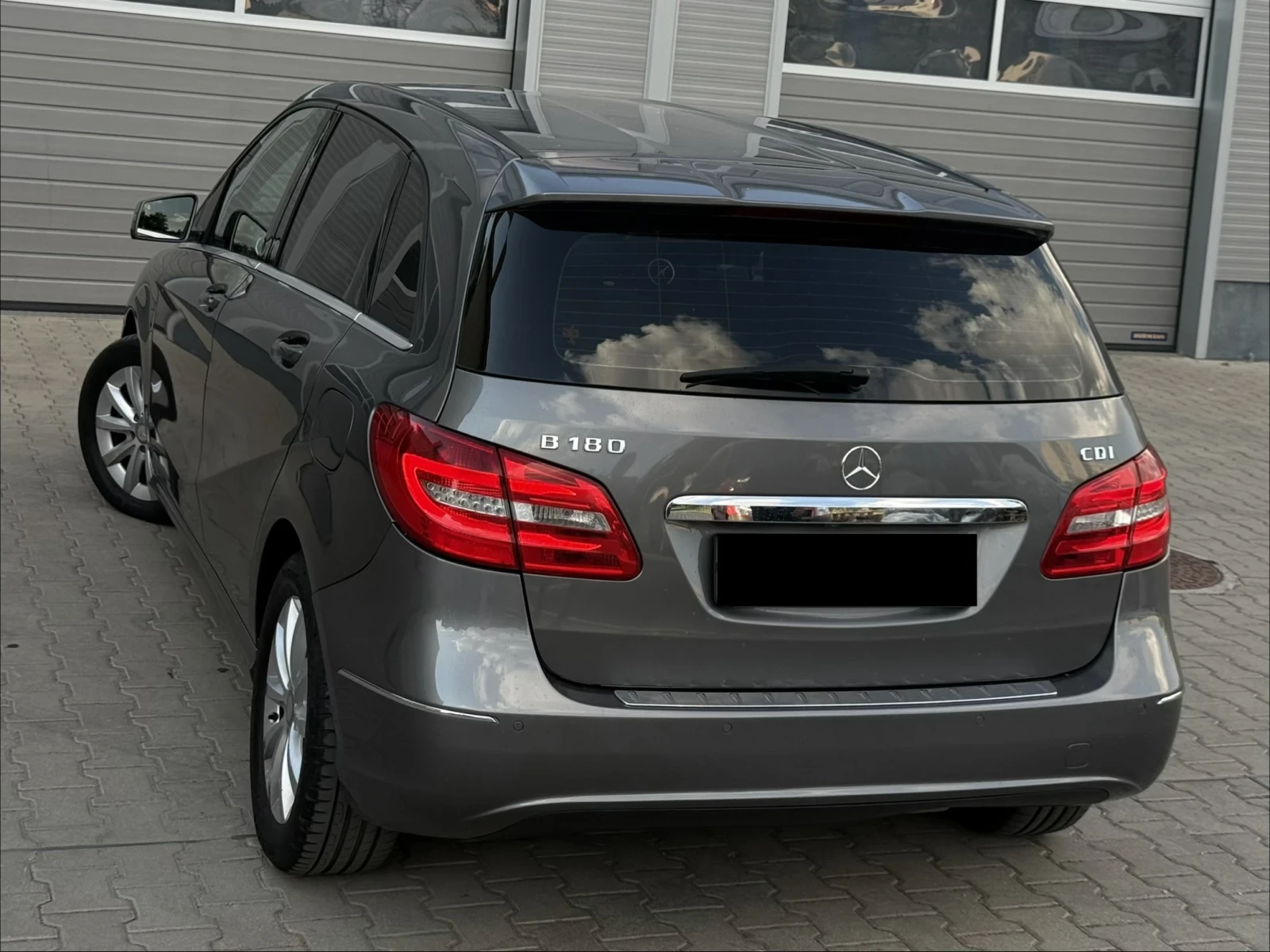 Mercedes-Benz B 180 D* FACELIFT* AUTOMATIC* ЛИЗИНГ, снимка 4 - Автомобили и джипове - 55287331