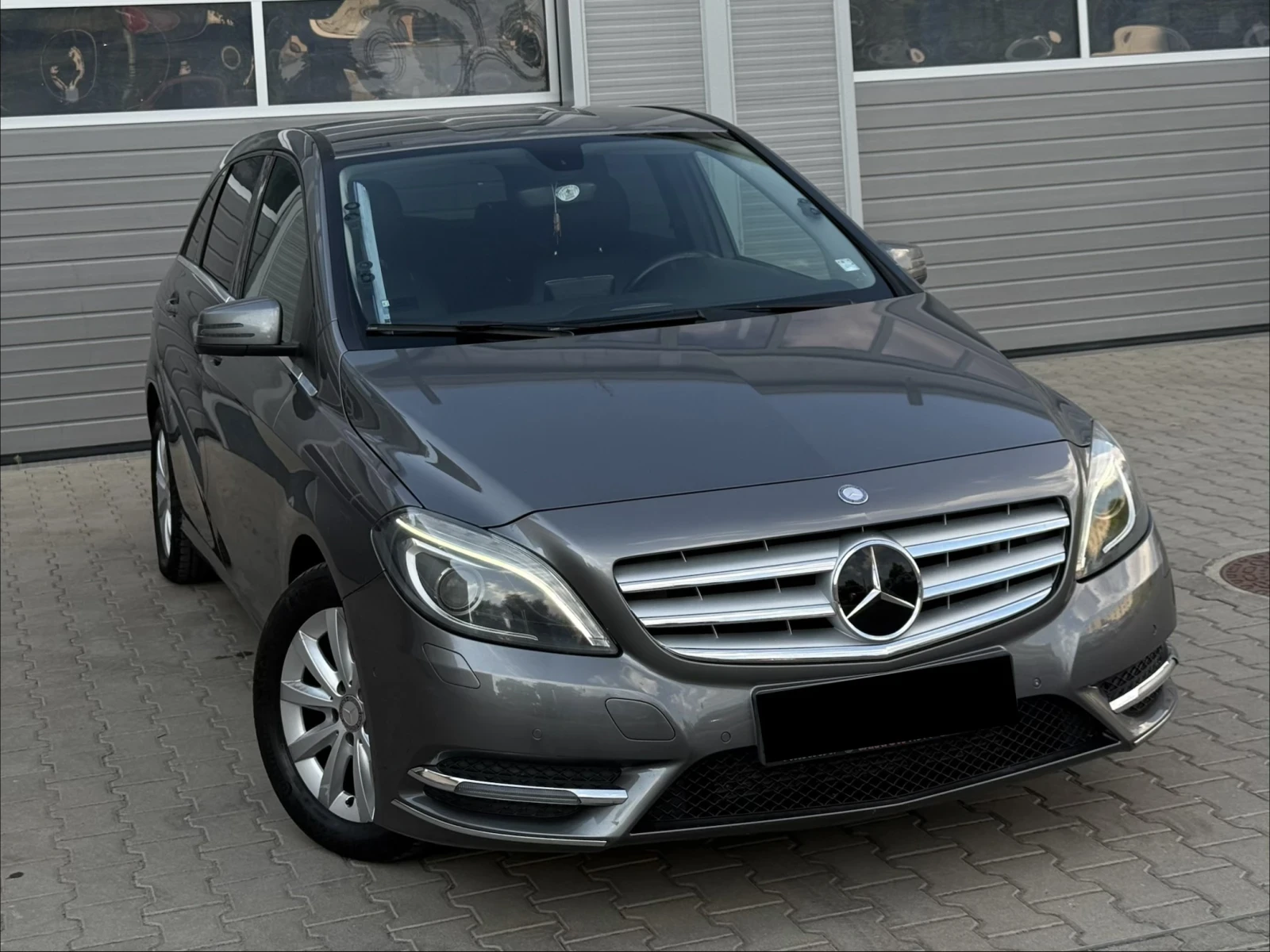 Mercedes-Benz B 180 D* FACELIFT* AUTOMATIC* ЛИЗИНГ, снимка 3 - Автомобили и джипове - 55287331