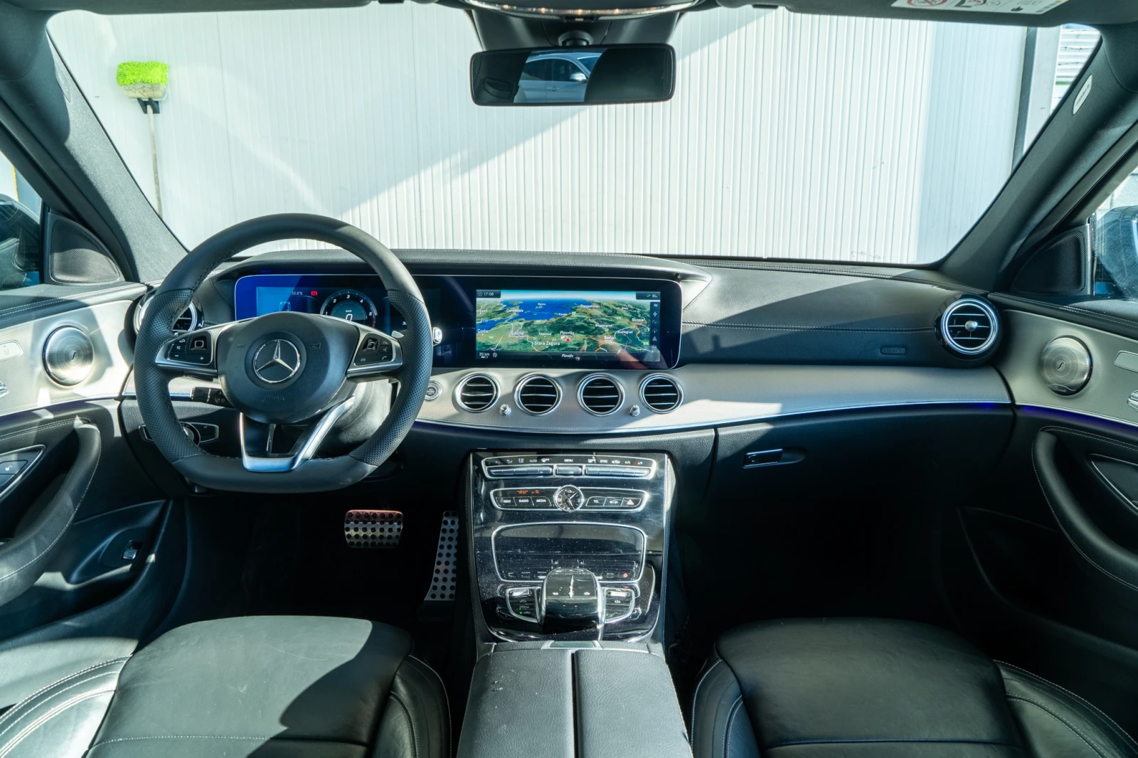 Mercedes-Benz E 350 D = V6 = AMBIENT = MEMORY = TOP = ЛИЗИНГ, снимка 12 - Автомобили и джипове - 55482986