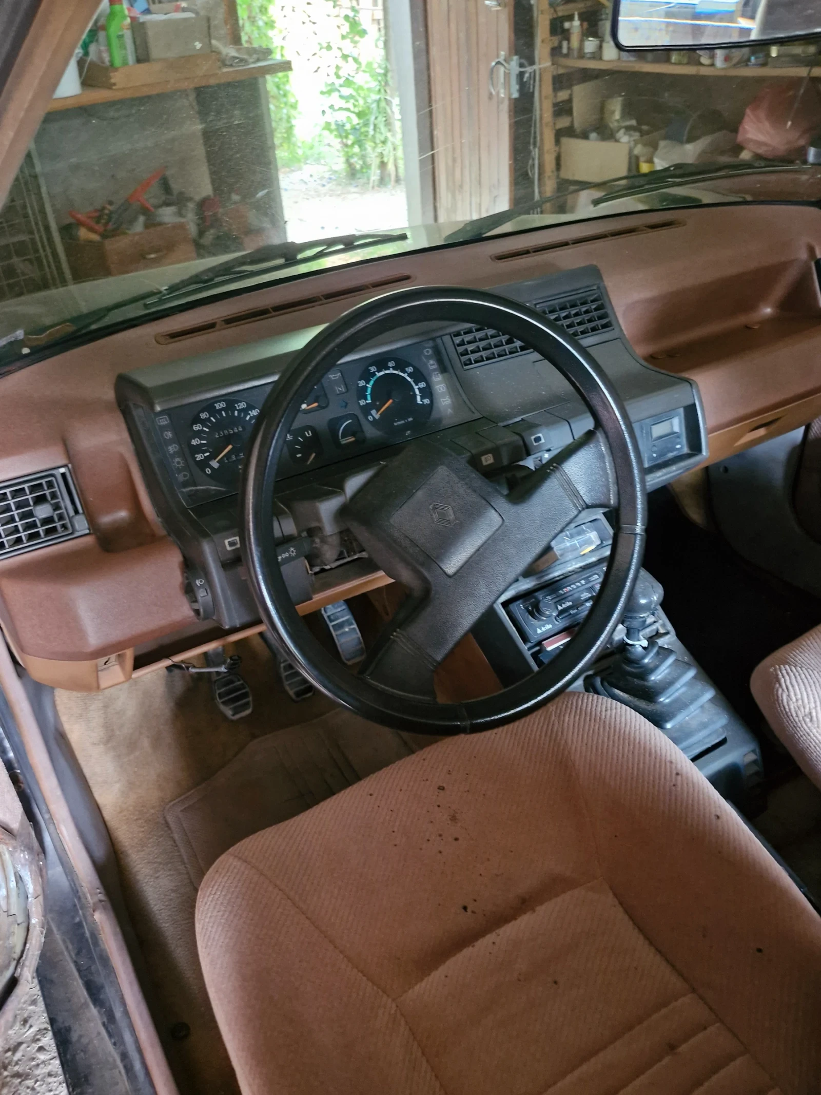 Renault 5 GTL, снимка 4 - Автомобили и джипове - 55608256
