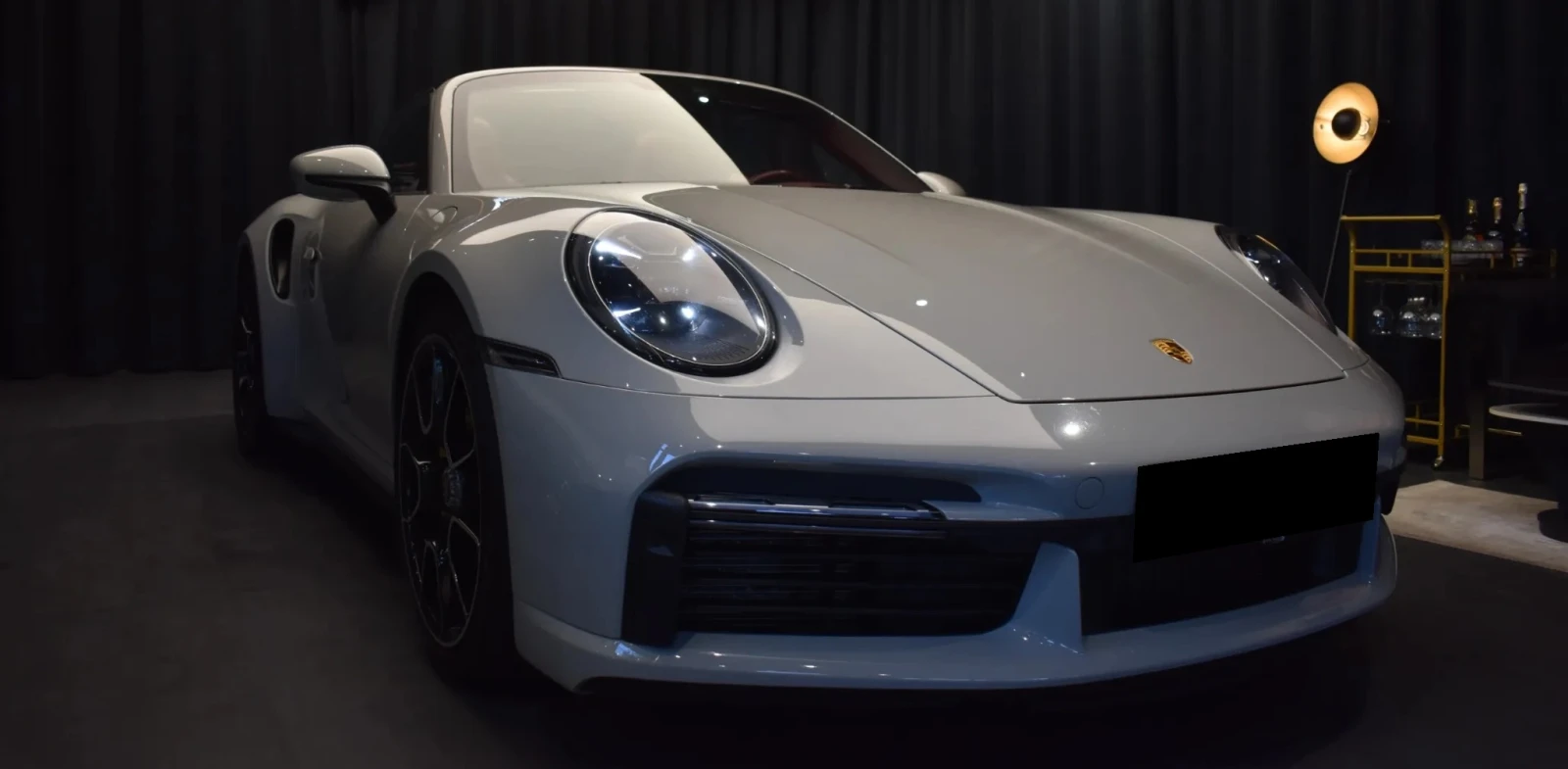 Porsche 911 Turbo S Akrapovic