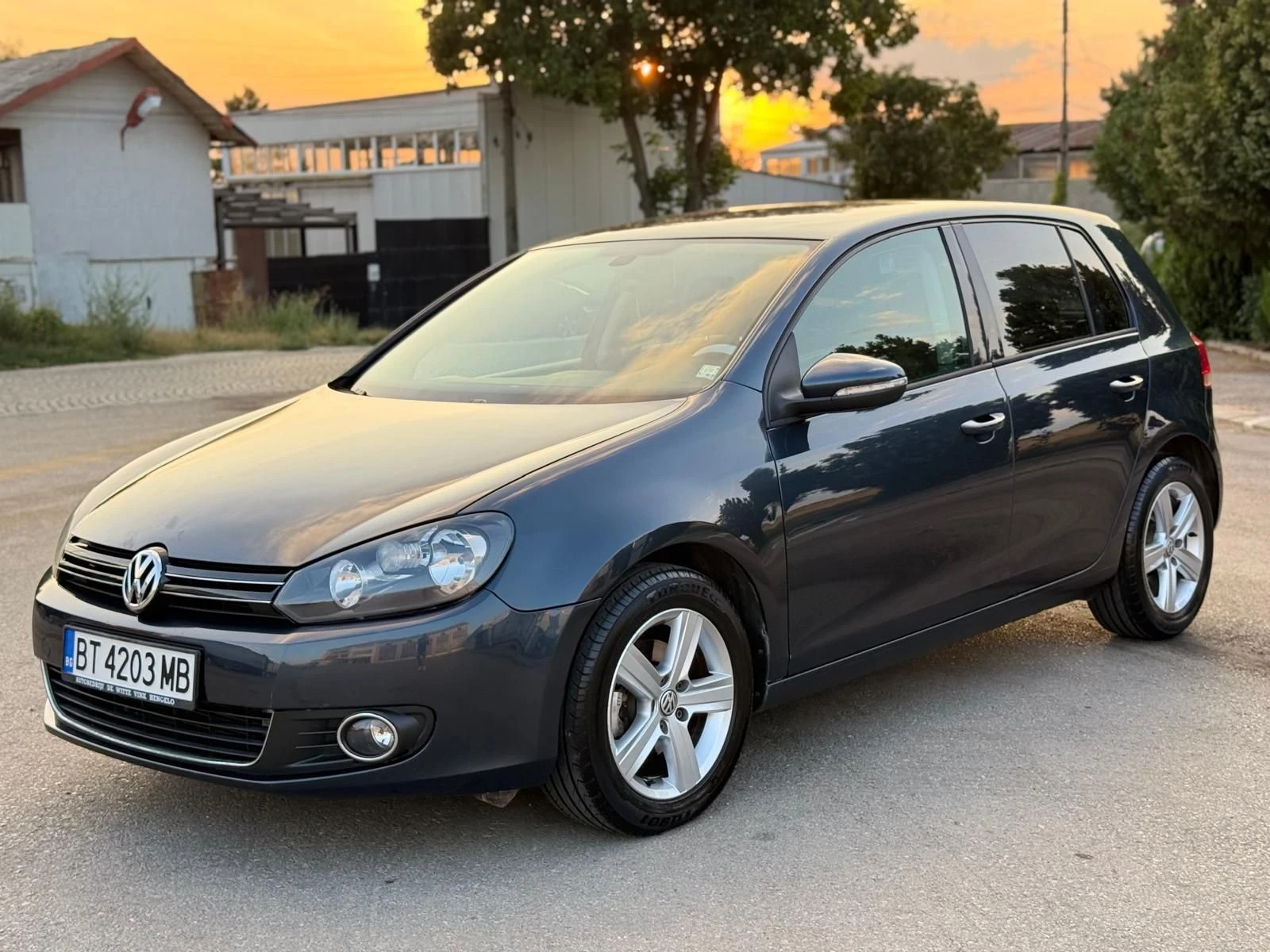 VW Golf 1.2TSI/МУЛТИВОЛАН/НАПЪЛНО ОБСЛУЖЕН/ВСИЧКО ПЛАТЕНО!, снимка 11 - Автомобили и джипове - 55806034