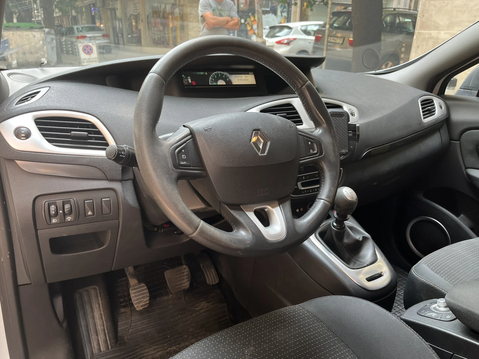 Renault Grand scenic, снимка 5 - Автомобили и джипове - 55891063