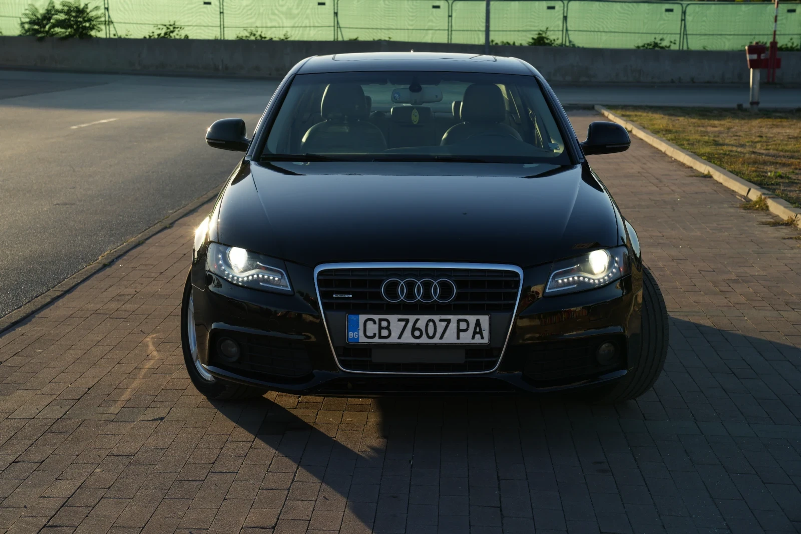 Audi A4, снимка 4 - Автомобили и джипове - 56037610