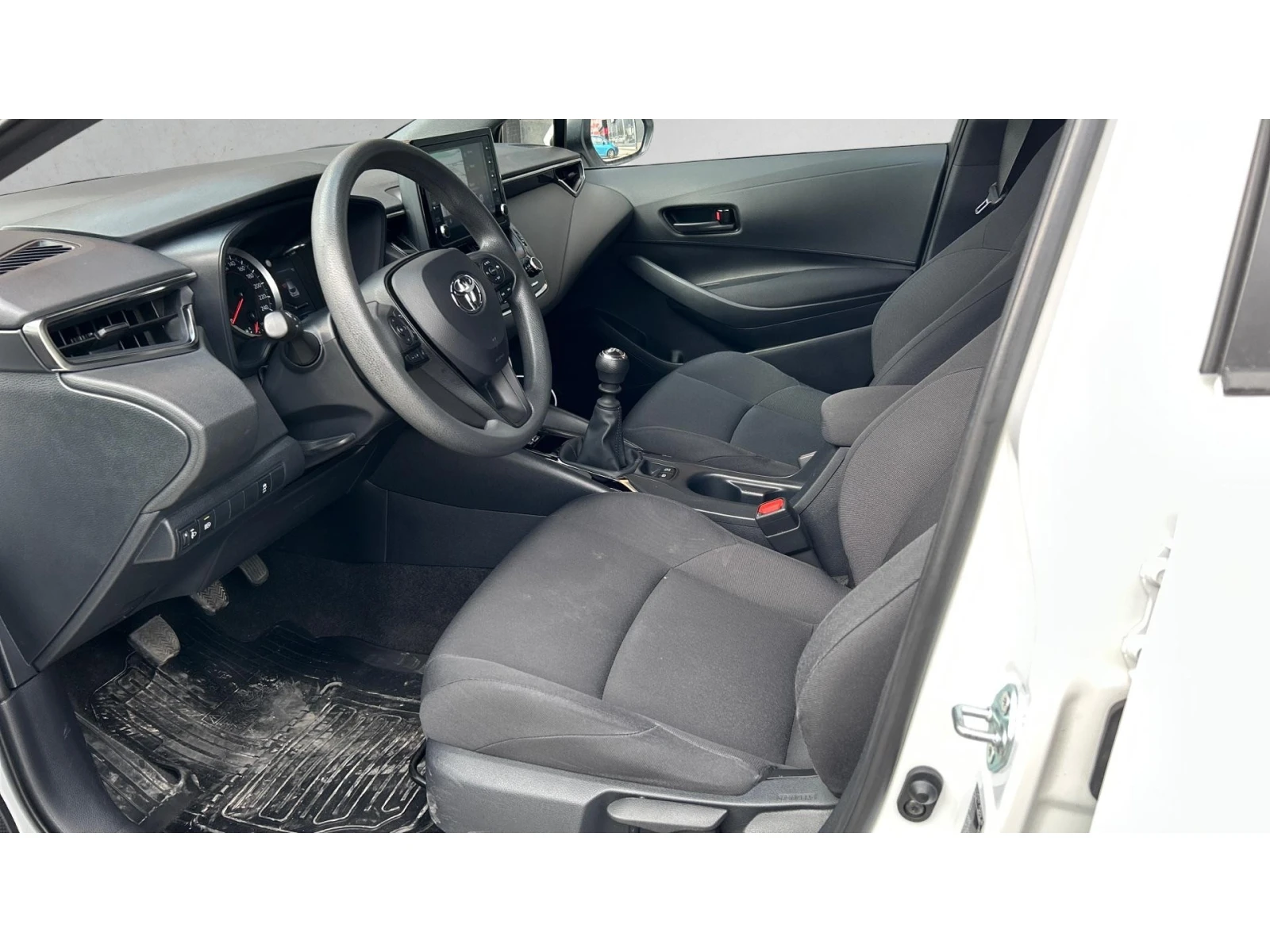 Toyota Corolla 1.2Т  Comfort+  М/Т, Месечна вноска от 199  , снимка 11 - Автомобили и джипове - 56248784