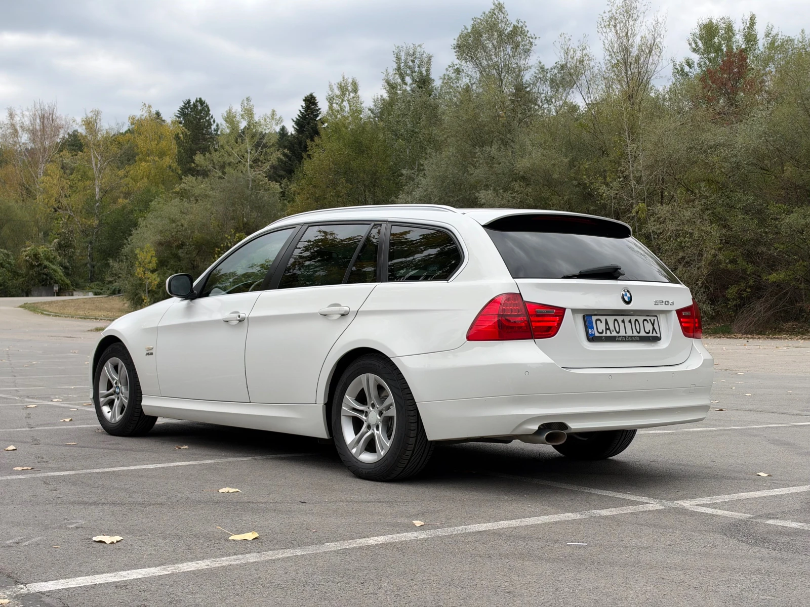 BMW 320 LCI xdrive , снимка 4 - Автомобили и джипове - 56272904