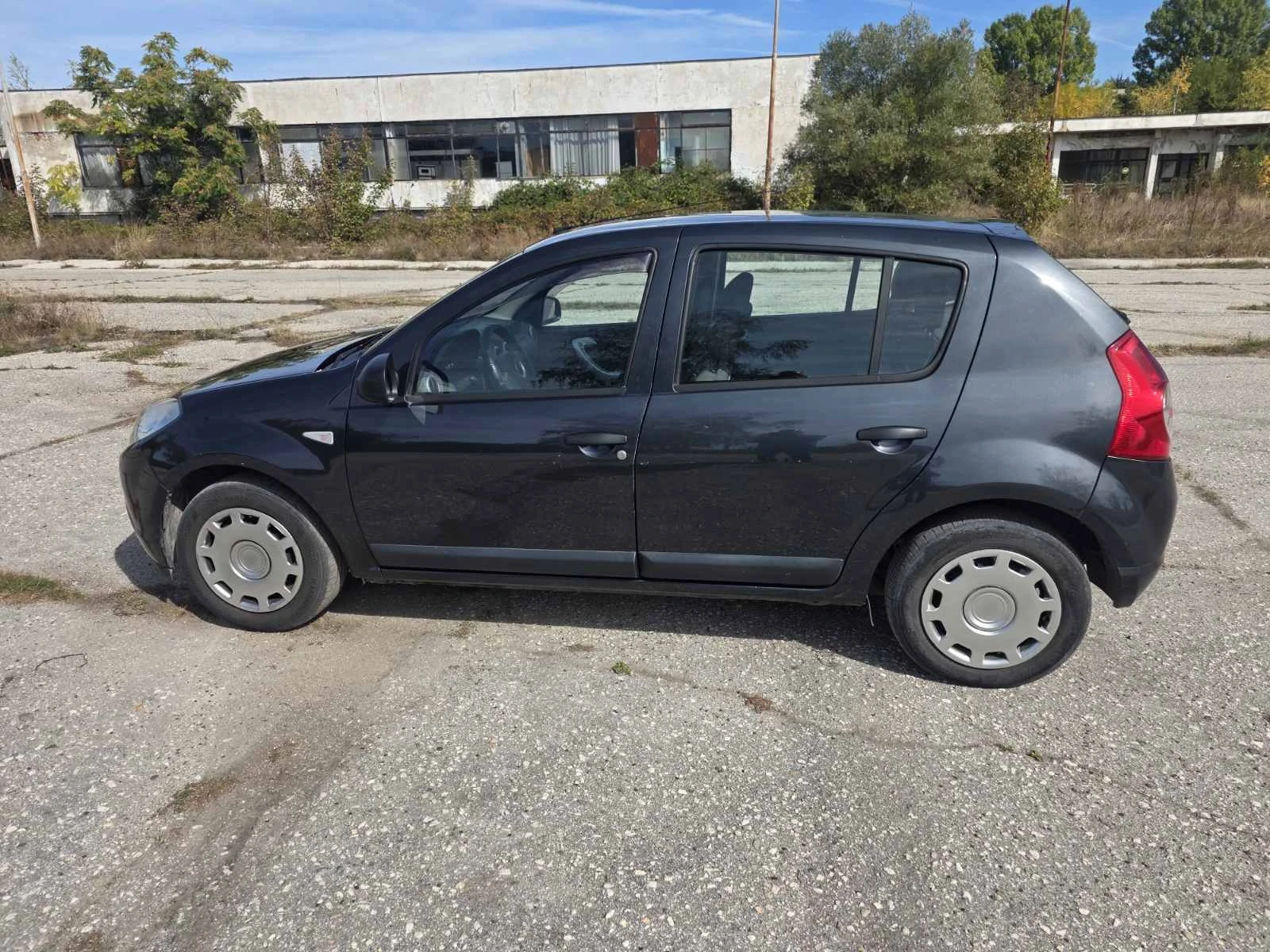 Dacia Sandero, снимка 3 - Автомобили и джипове - 56508032