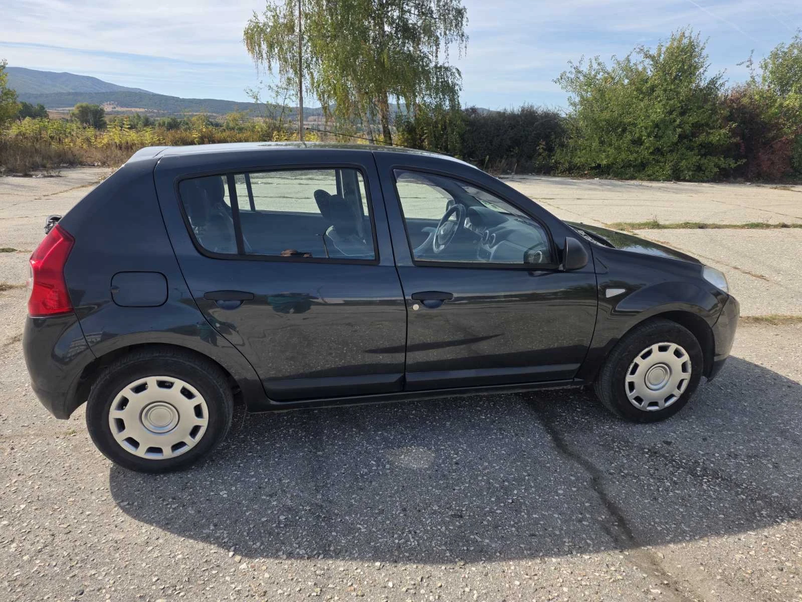 Dacia Sandero, снимка 4 - Автомобили и джипове - 56508032