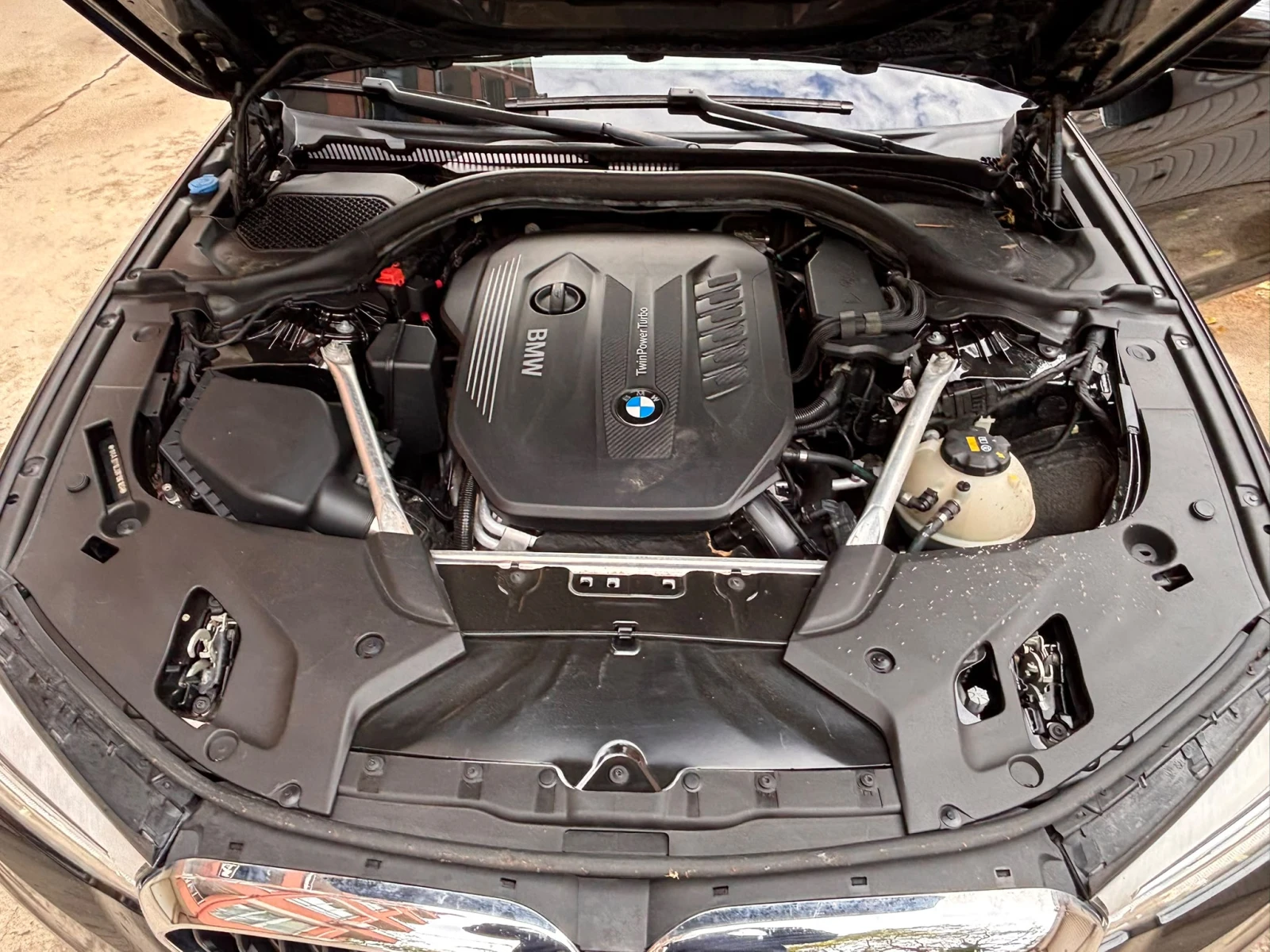 BMW 530 xDrive, снимка 7 - Автомобили и джипове - 56544805