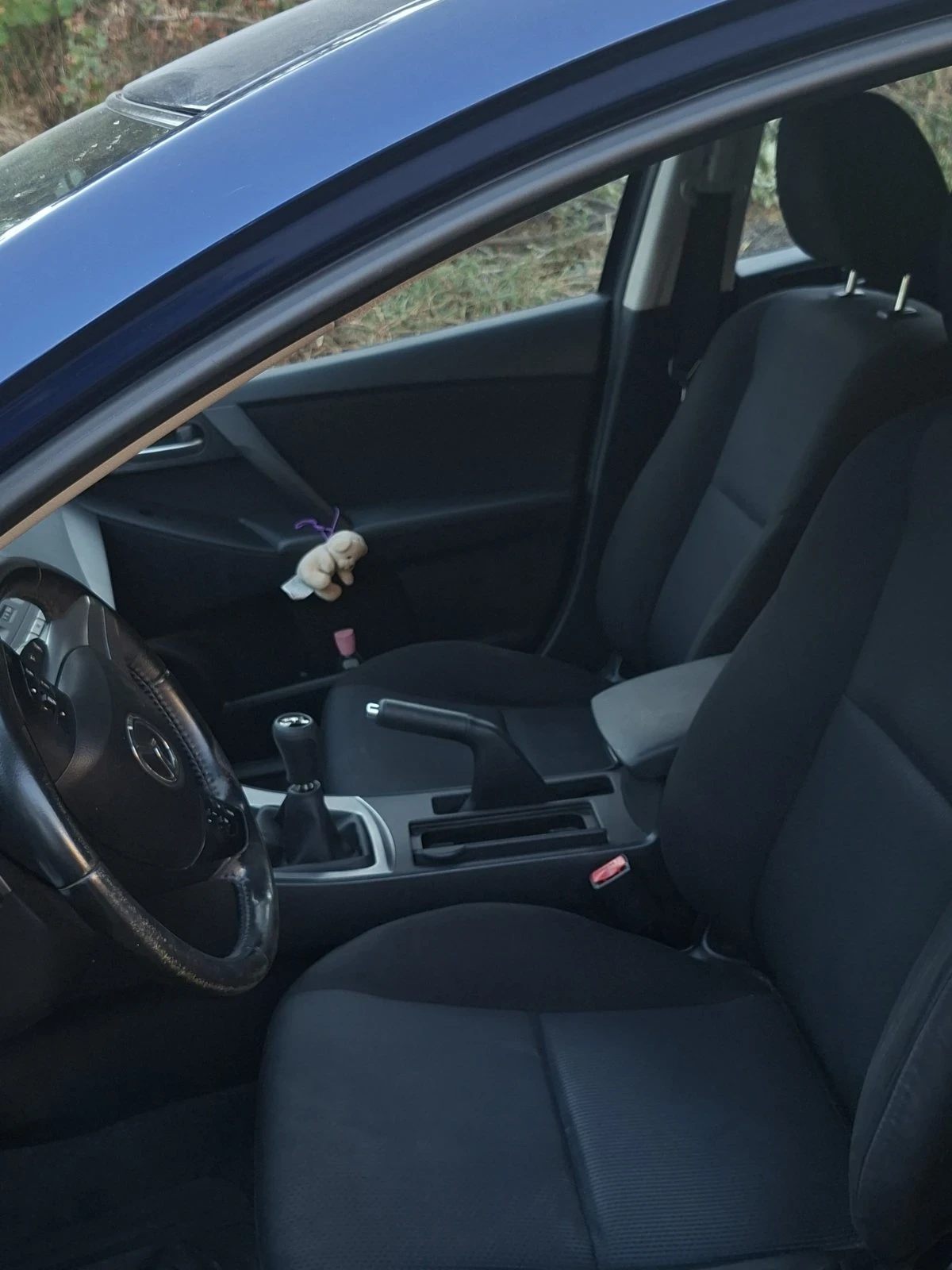 Mazda 3 1.6 i, снимка 9 - Автомобили и джипове - 56642784