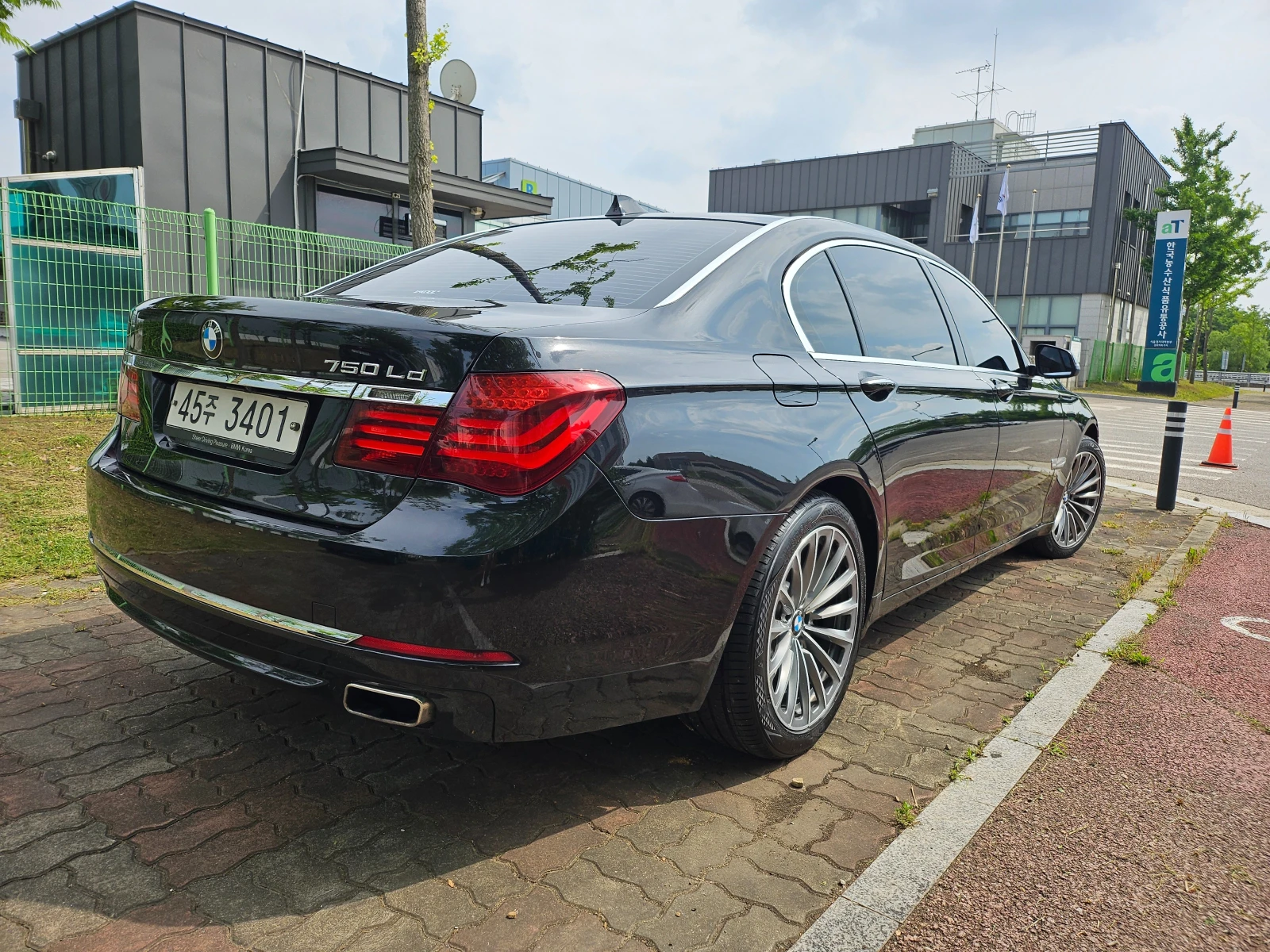 BMW 730, снимка 4 - Автомобили и джипове - 56669364