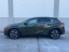 Lexus UX 250h Сервизна история+ ГАРАНЦИЯ, снимка 4