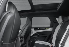 Обява за продажба на Porsche Cayenne S E-Hybrid = NEW = Black Pack Гаранция ~ 265 500 лв. - изображение 11