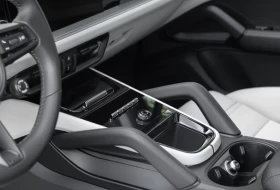 Обява за продажба на Porsche Cayenne S E-Hybrid = NEW = Black Pack Гаранция ~ 265 500 лв. - изображение 10