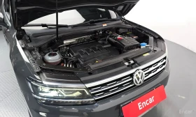 VW Tiguan ПОДГРЕВ* ПАНО* ДИСТРОНИК* HEADUP* КАМЕРА* 360*  | Auto.bg — изображение 4