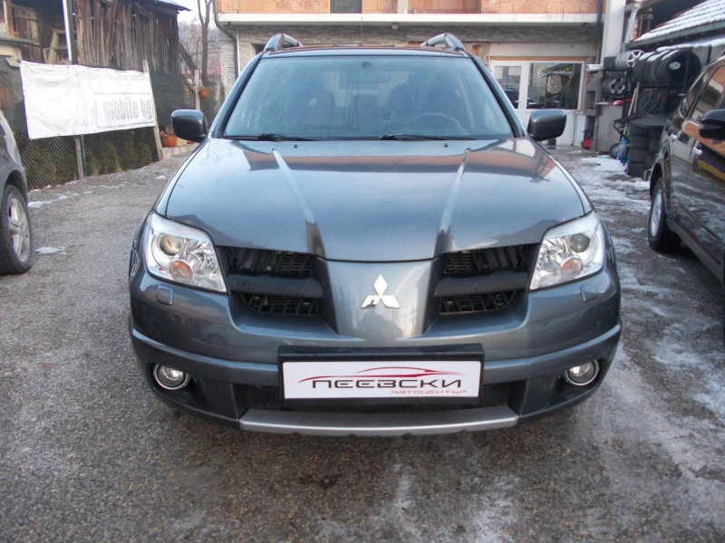 Mitsubishi Outlander 2.04x4-клима, снимка 2 - Автомобили и джипове - 43820495