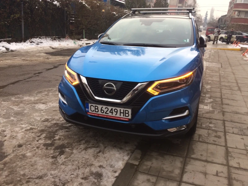 Nissan Qashqai, снимка 1 - Автомобили и джипове - 47346193