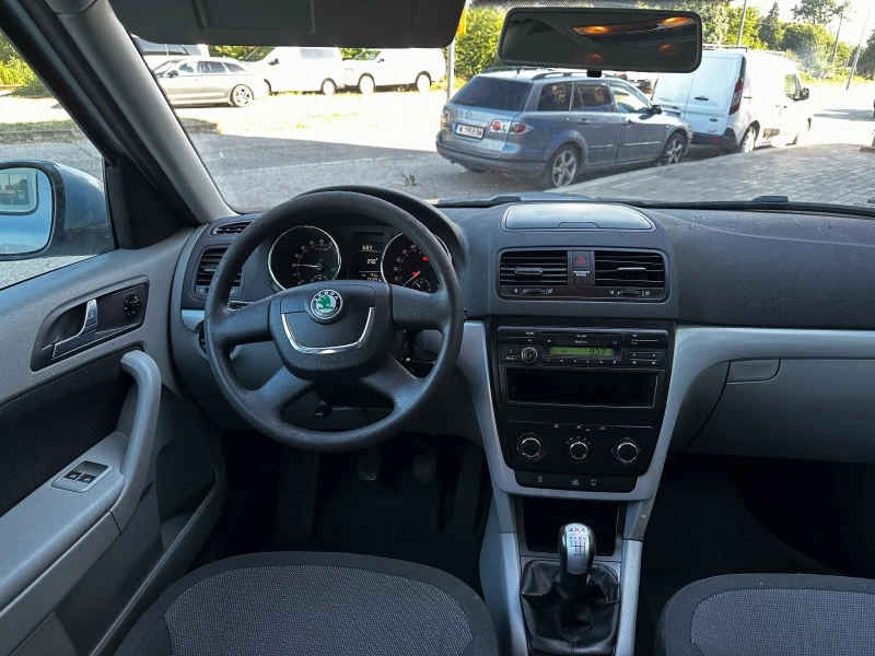 Skoda Yeti 2.0TDI 4x4, снимка 7 - Автомобили и джипове - 51890772