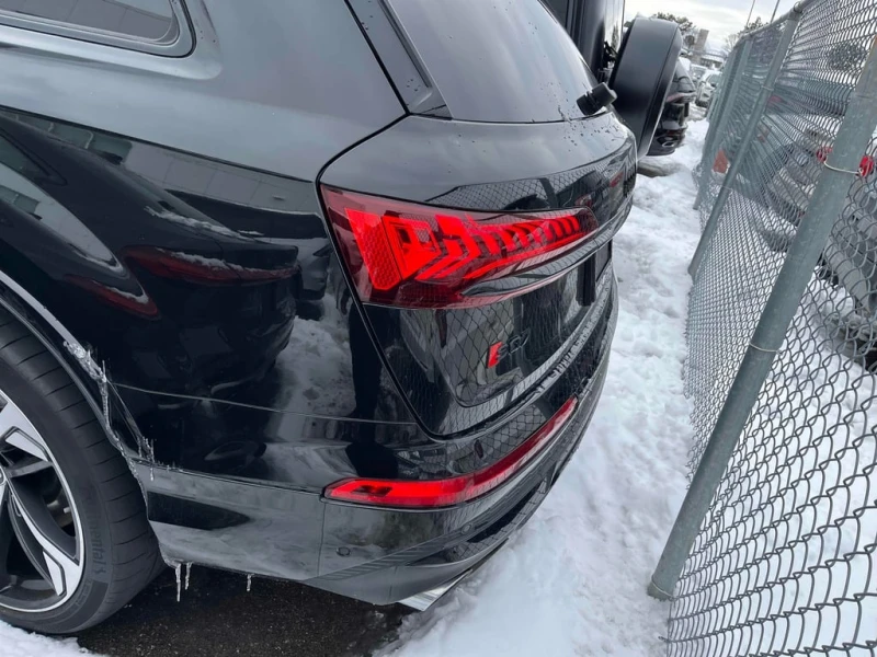Audi SQ7 * 4.0 TFSI quattro * CARFAX * БЕЗ ПЪРВОНАЧАЛНА ВНО, снимка 4 - Автомобили и джипове - 52772479