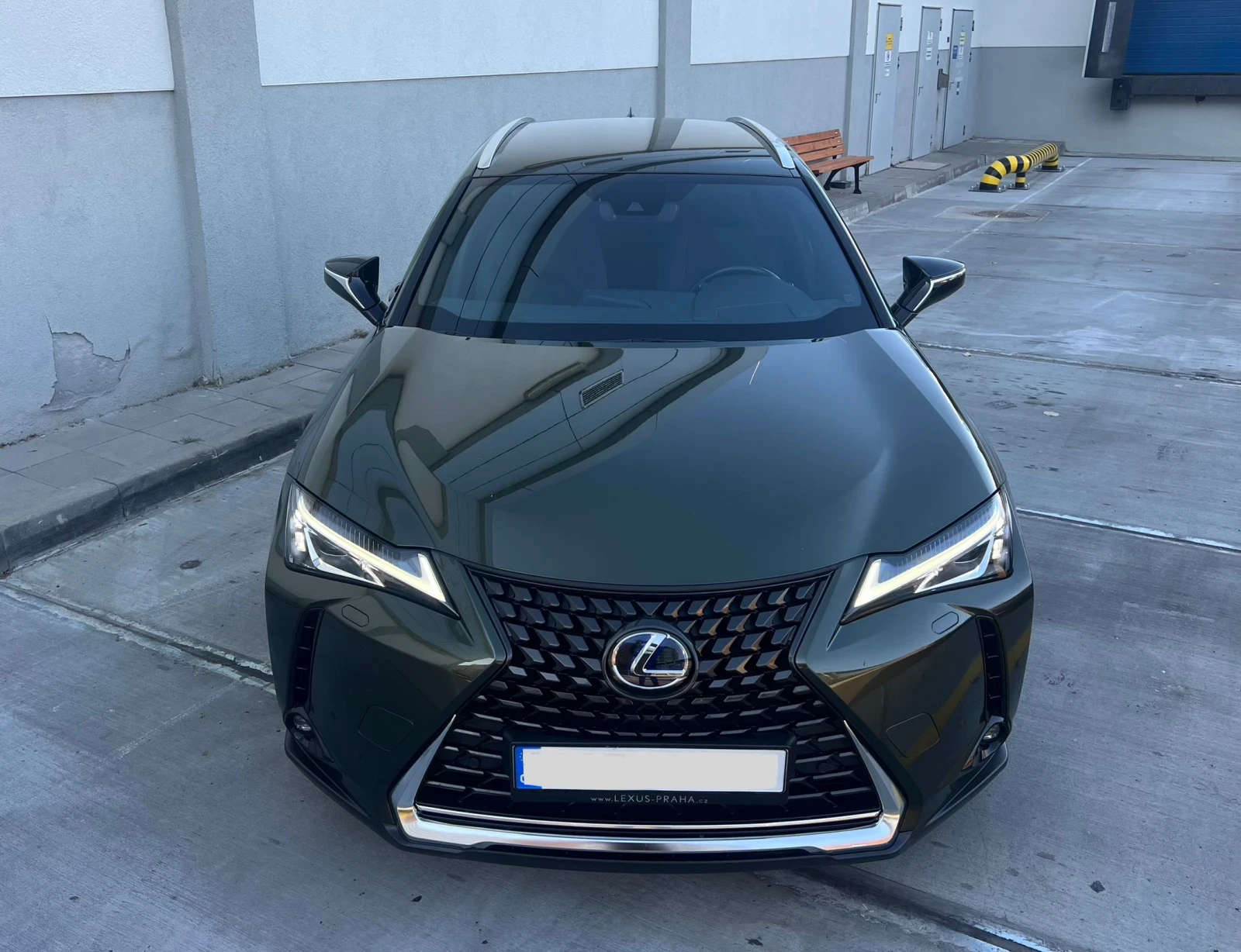 Lexus UX 250h УДЪЛЖЕНА ГАРАНЦИЯ - изображение 2