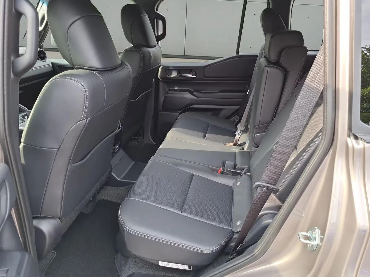 Toyota Land cruiser !/250-EXECUTIVE/205HP/CAM/NAVI/LED/KLESS/315gpr | Mobile.bg   13