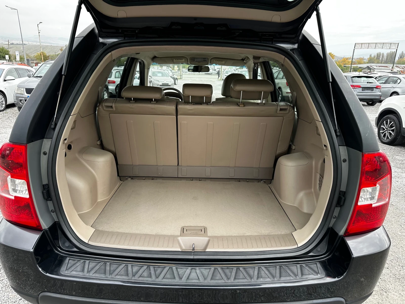 Kia Sportage 2.0D-165000км-4Х4-КОЖА-КЛИМАТРОНИК-NEW-TOP - изображение 7