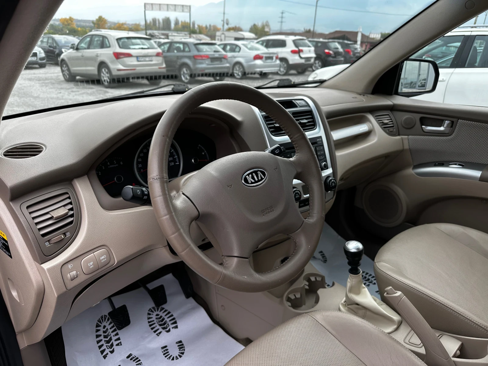 Kia Sportage 2.0D-165000км-4Х4-КОЖА-КЛИМАТРОНИК-NEW-TOP - изображение 10