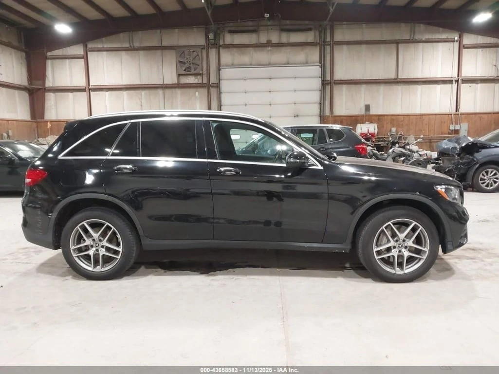 Mercedes-Benz GLC 300 * 4MATIC * CARFAX *    | Mobile.bg   13