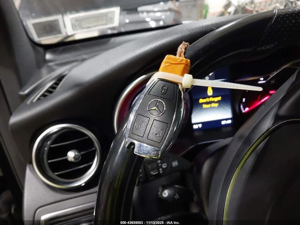 Mercedes-Benz GLC 300 * 4MATIC * CARFAX *    | Mobile.bg   11