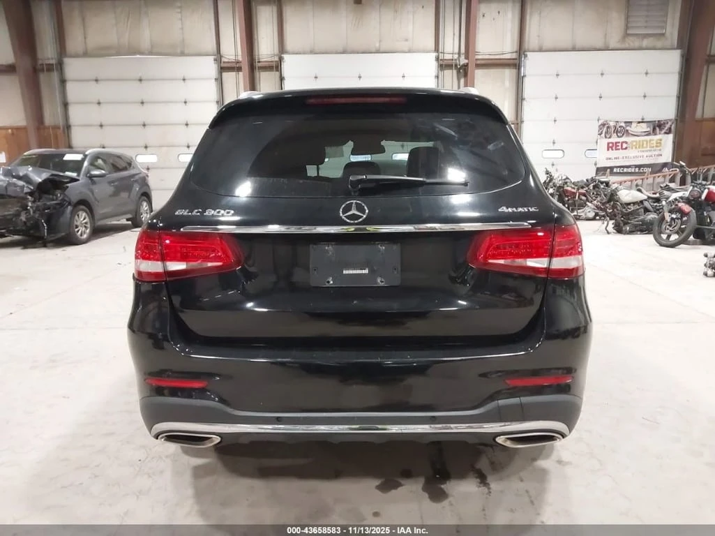 Mercedes-Benz GLC 300 * 4MATIC * CARFAX *    | Mobile.bg   16