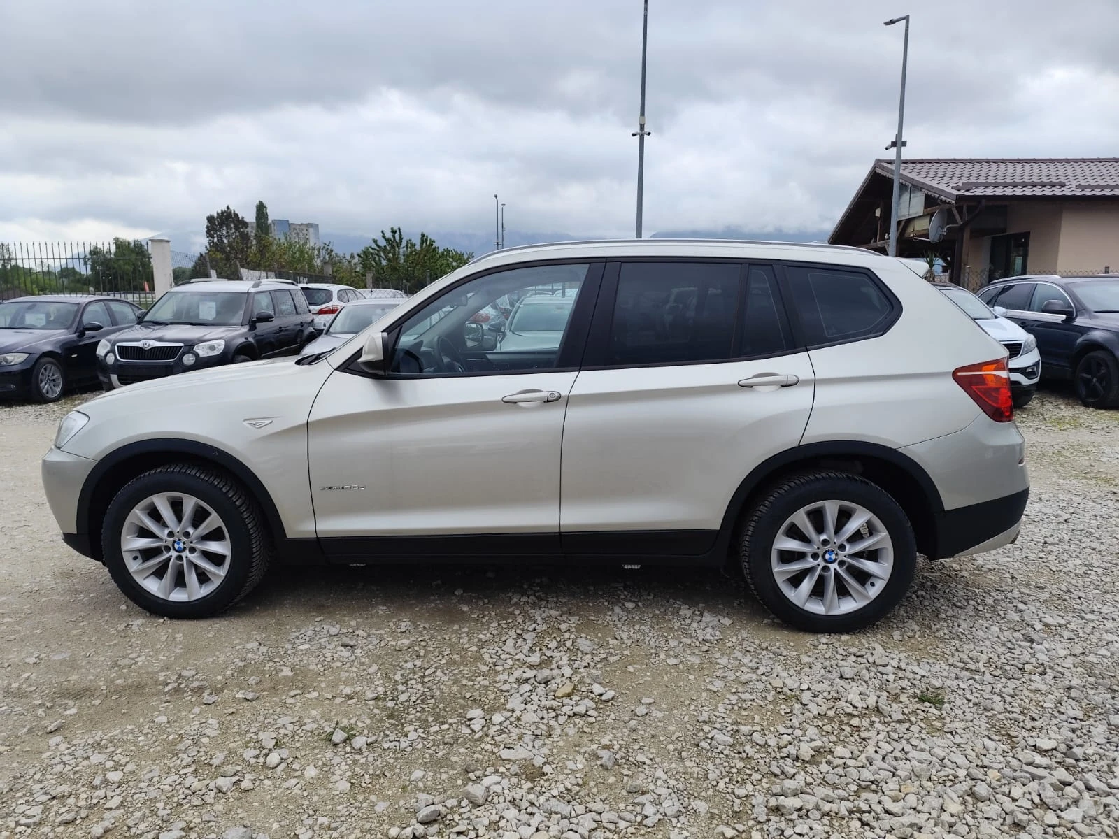 BMW X3 3.0 дизел Италия, снимка 9 - Автомобили и джипове - 53210695