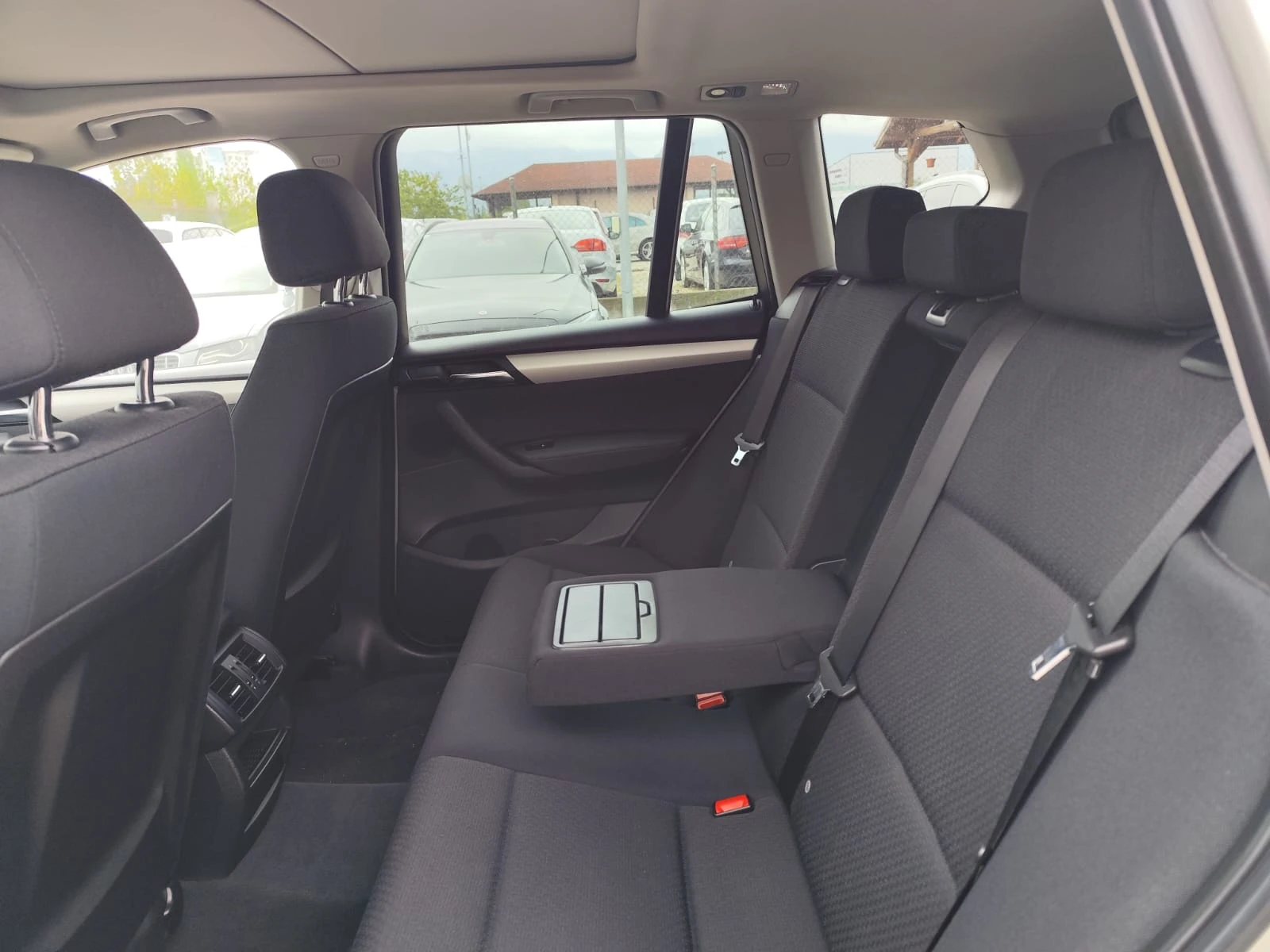 BMW X3 3.0 дизел Италия, снимка 14 - Автомобили и джипове - 53210695