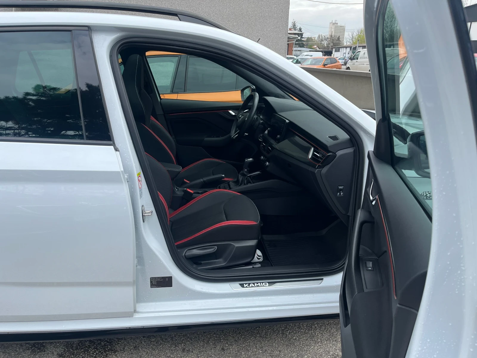 Skoda Kamiq 1.5 TSI 7DSG, снимка 6 - Автомобили и джипове - 54216443