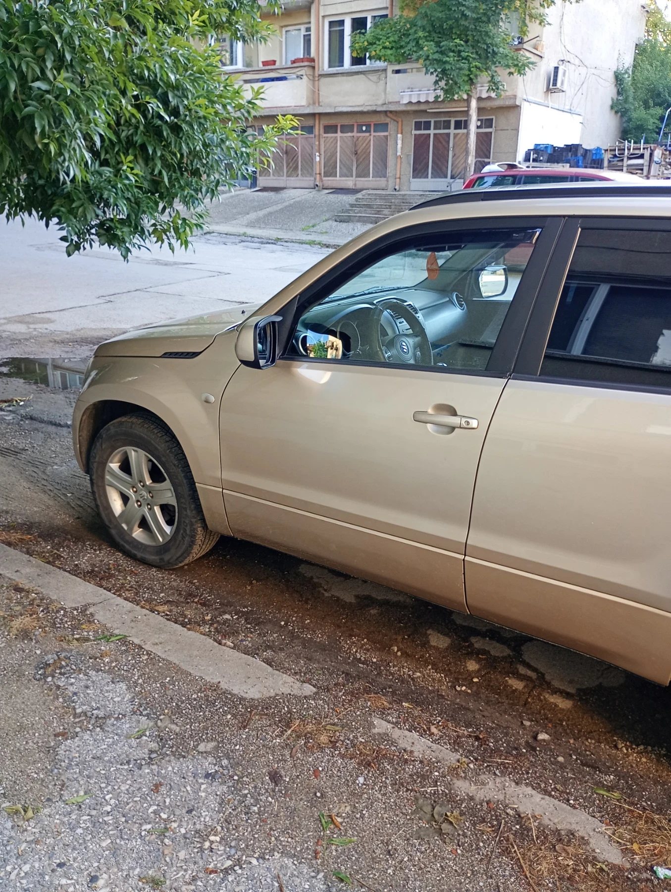 Suzuki Grand vitara 2.0 бензин/газ, снимка 9 - Автомобили и джипове - 54792897