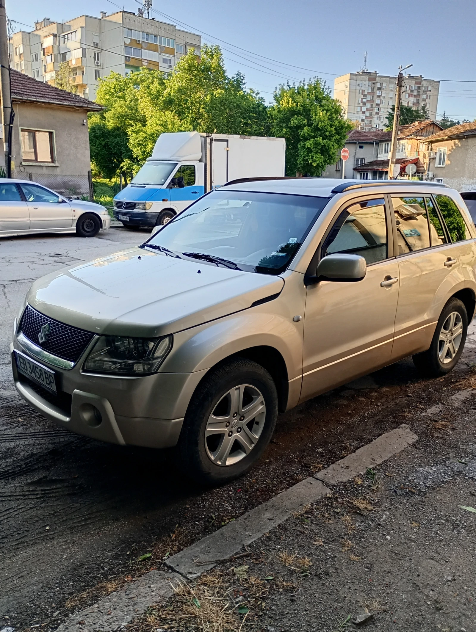 Suzuki Grand vitara 2.0 бензин/газ, снимка 8 - Автомобили и джипове - 54792897