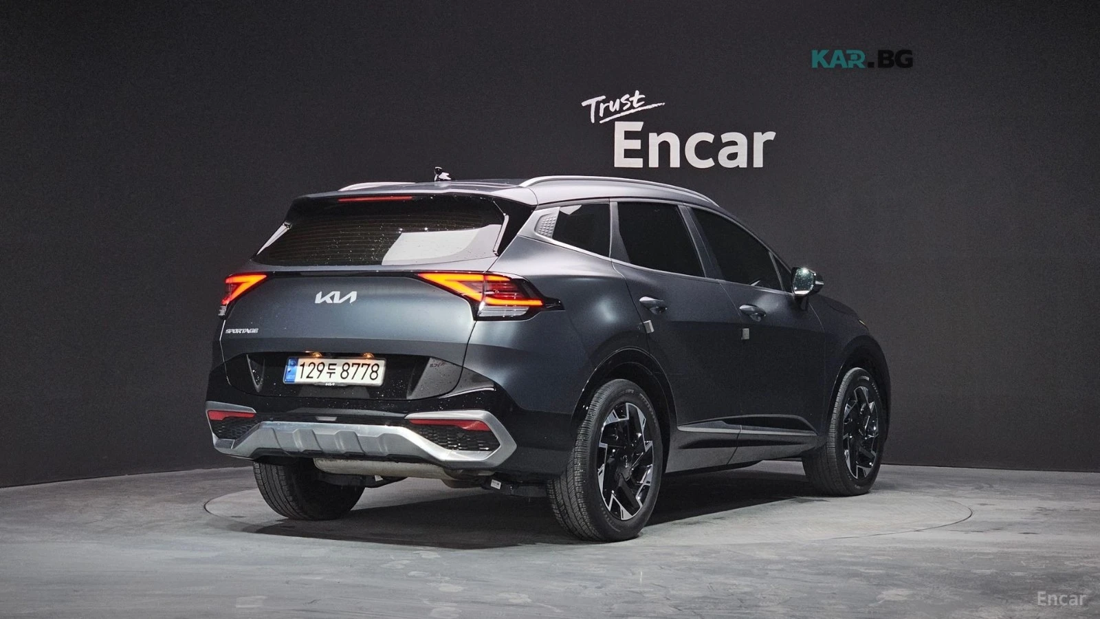 Kia Sportage SIGNATURE* DRIVE-ASSISTS* REAR-CAMERA* , снимка 3 - Автомобили и джипове - 55045150