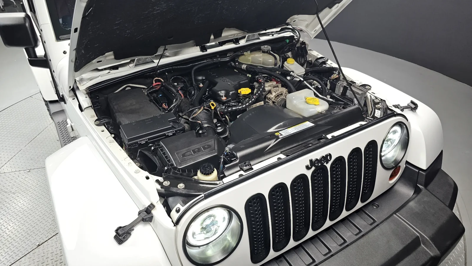 Jeep Wrangler SAHARA | ПОДГРЕВИ | КАМЕРА | НОВИ ГУМИ, снимка 5 - Автомобили и джипове - 55689148