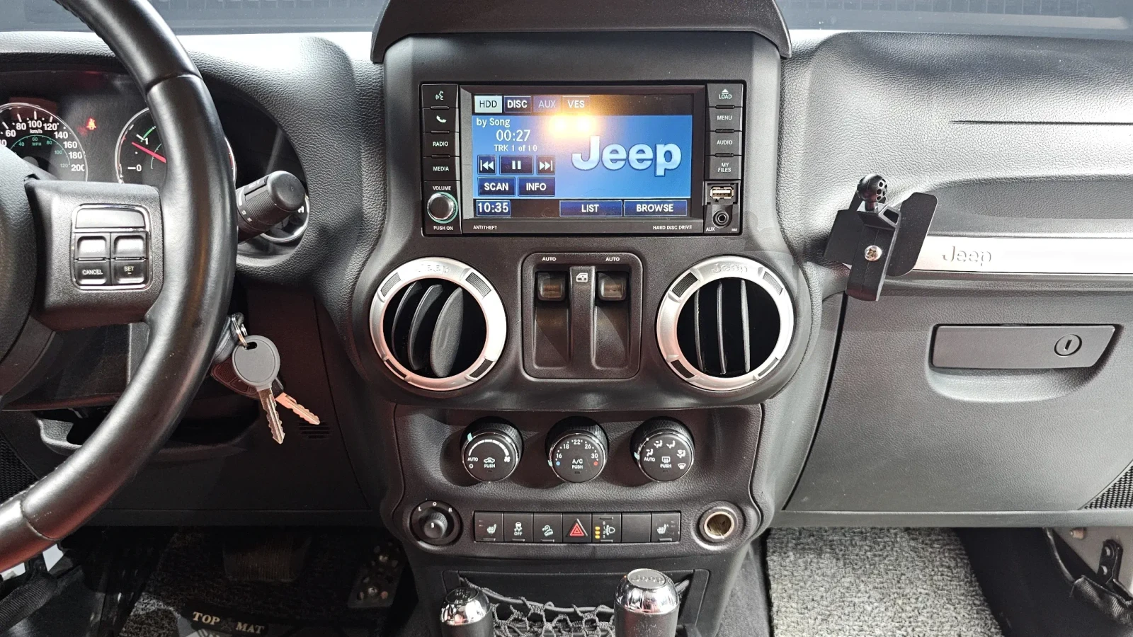 Jeep Wrangler SAHARA | ПОДГРЕВИ | КАМЕРА | НОВИ ГУМИ, снимка 10 - Автомобили и джипове - 55689148
