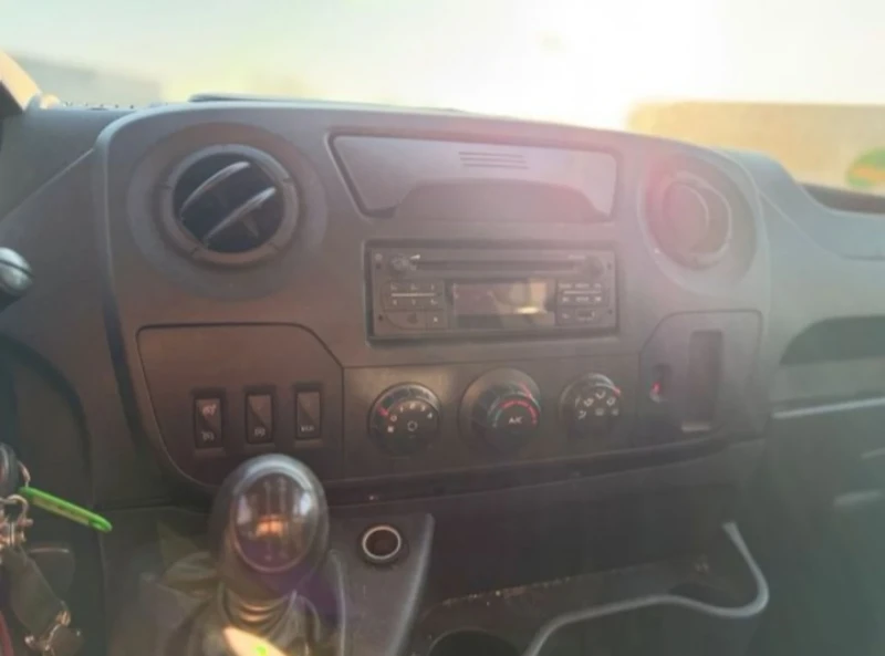 Renault Master, снимка 4 - Бусове и автобуси - 53500846