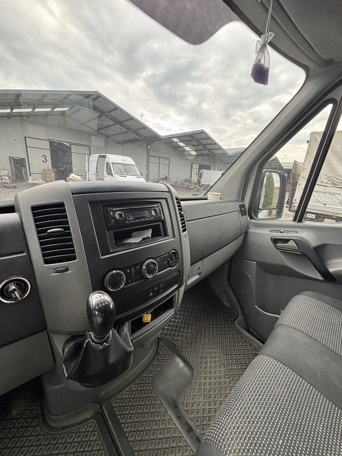 Mercedes-Benz Sprinter 313, снимка 12 - Бусове и автобуси - 56164786