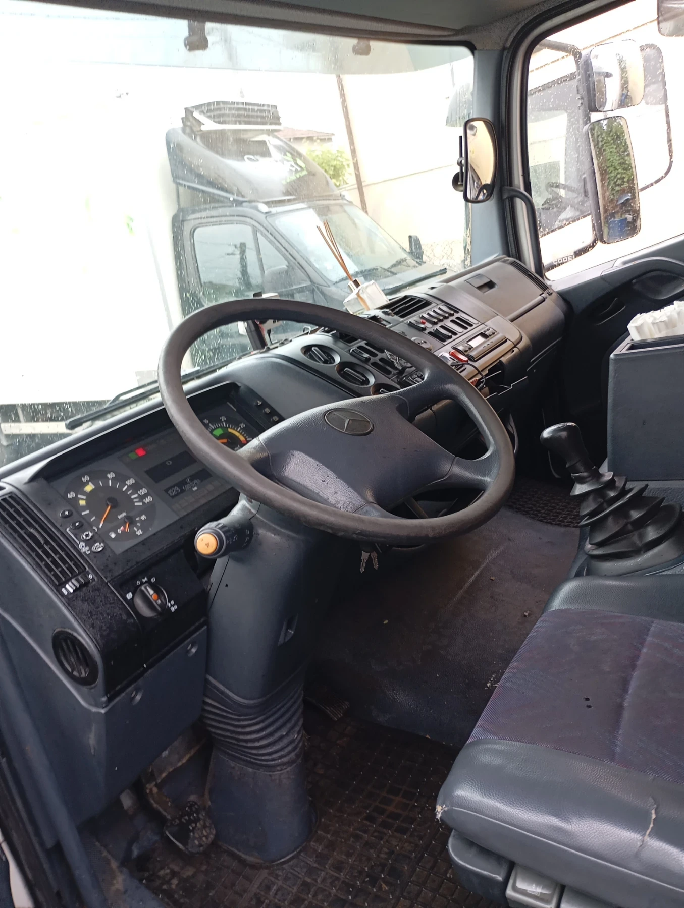Mercedes-Benz Atego 818  - изображение 5