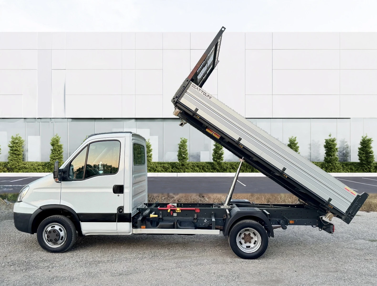 Iveco Daily 98хил.км!!!* * 3.60м. ТРИСТРАНЕН САМОСВАЛ SCATTOLI, снимка 4 - Камиони - 56226009