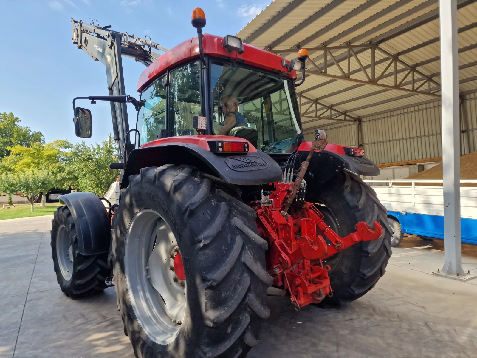 Трактор CASE IH McCormick MC135 - изображение 4