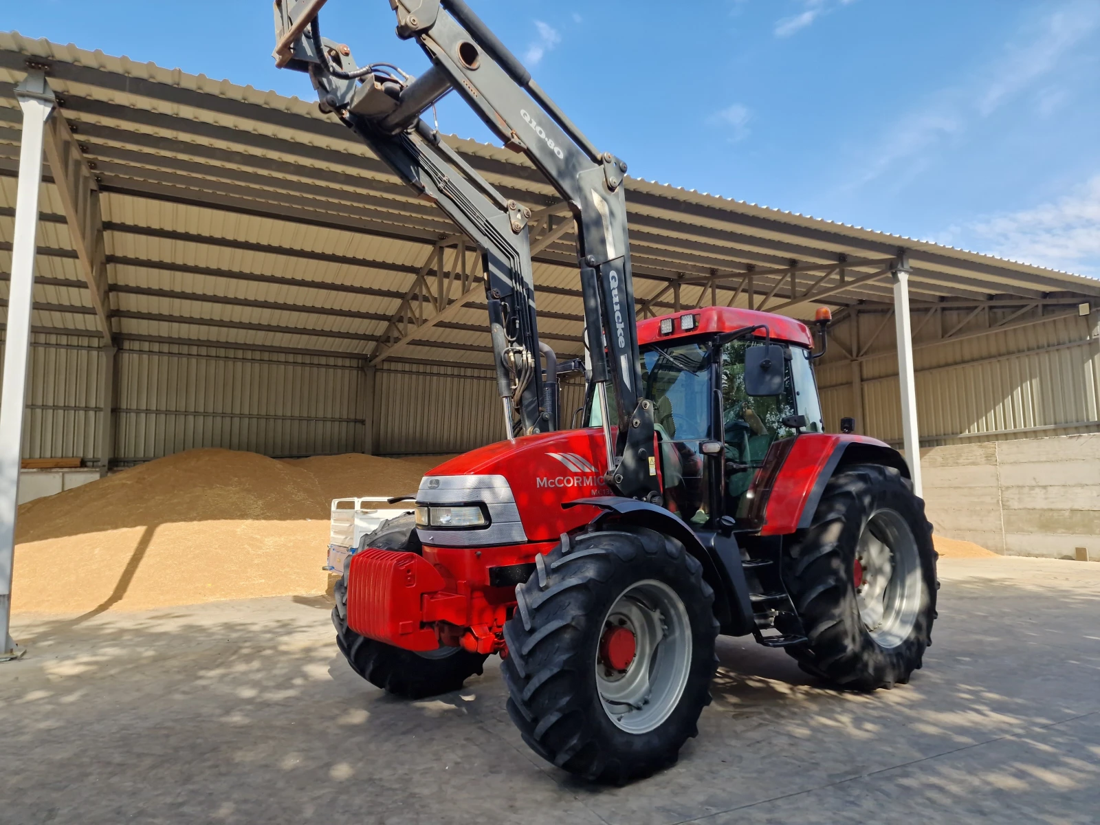Трактор CASE IH McCormick MC135 - изображение 2